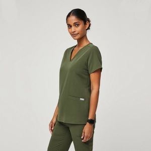 FIGS SCRUB SET- Dark Olive